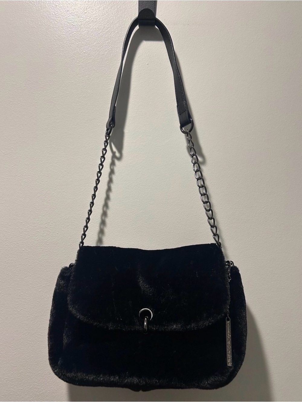Gilda Paris Black Faux Fur Shoulder Bag with Chain Strap